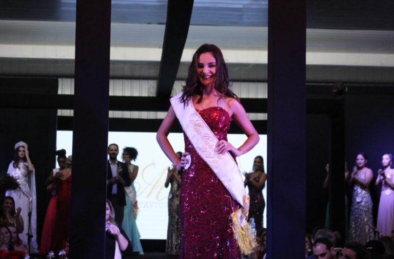 Read more about the article Hayline Diniz é eleita Miss Capivari 2019