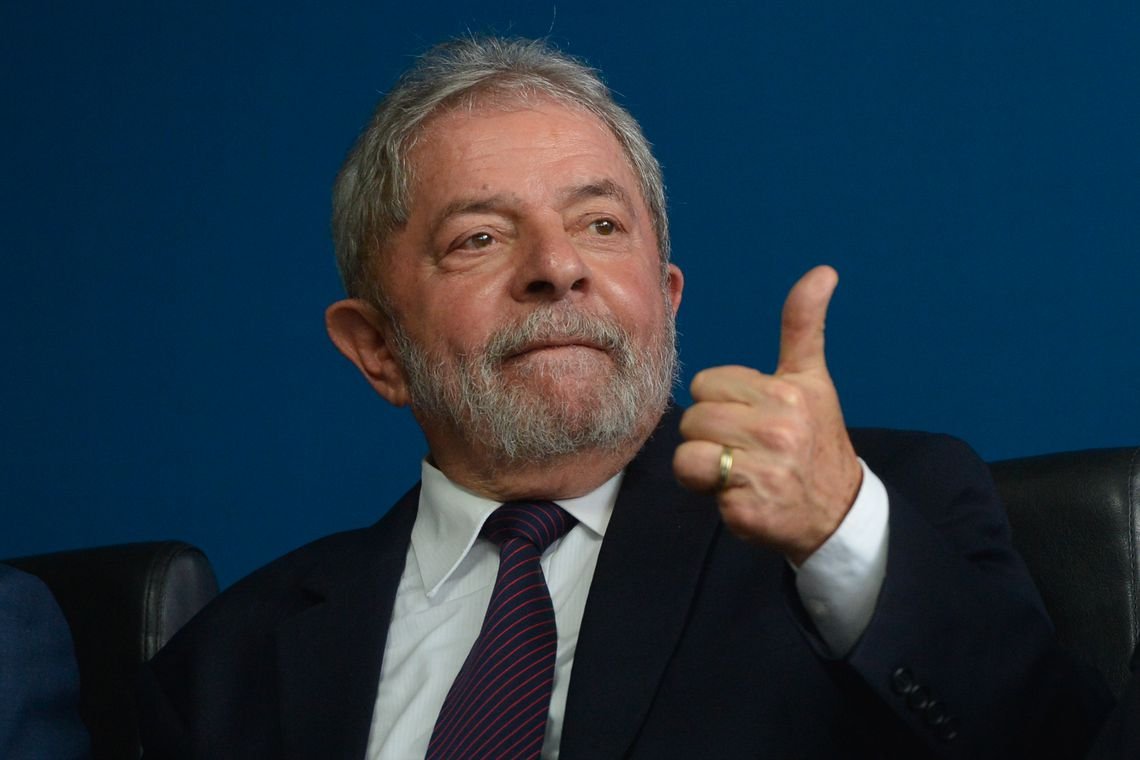 You are currently viewing Justiça autoriza transferência de Lula do Paraná para São Paulo